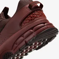Nike Zoom Vomero Roam чоловічі Кросівки колір коричневий