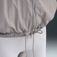 Nike Sportswear Windrunner жіноча оверсайз Куртка колір сірий
