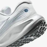 Nike Journey Run женская Road Running Кроссовки цвет серый