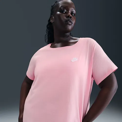 Nike Sportswear Club Essentials женская футболка (большие размеры) Pink