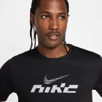 Nike Miler Flash мужские Dri-FIT UV Short-Sleeve Running Top цвет черный