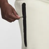 Nike Sportswear Tech Fleece чоловічі шорти колір зелений