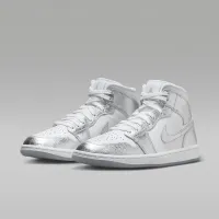 Nike Air Jordan 1 Mid SE женская Кроссовки цвет белый