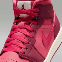 Nike Air Jordan 1 Mid SE женская Кроссовки цвет красный