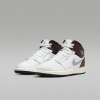 Nike Air Jordan 1 Mid SE Big дитячі Кросівки колір білий