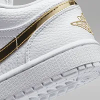 Nike Air Jordan 1 Low SE жіноча Кросівки колір білий