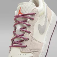 Nike Air Jordan 1 Low SE Big детские Кроссовки цвет белый