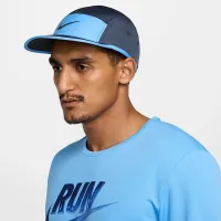 Nike Dri-FIT Fly Unstructuколір червоний Swoosh Cap блакитний