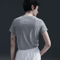 Nike Swoosh женская Cheer футболка цвет серый