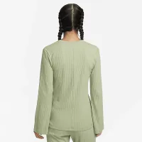 Nike Sportswear женская Ribbed Jersey Long-Sleeve V-Neck Top цвет зеленый
