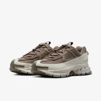 Nike Zoom Vomero Roam женская Winterized Кроссовки цвет серый
