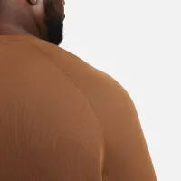 Nike Sportswear Tech Fleece мужские Crew цвет коричневый