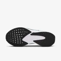 Nike Quest 6 жіноча Road Running Кросівки колір зелений
