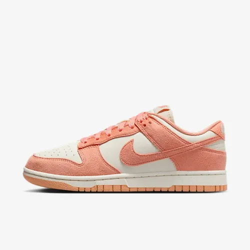 Nike Dunk Low жіноча Кросівки колір коричневий