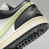 Nike Air Jordan 1 Low SE женская Кроссовки цвет серый
