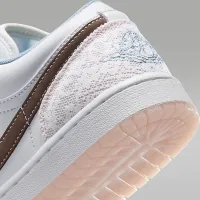 Nike Air Jordan 1 Low жіноча Кросівки колір білий