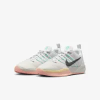 Nike Sabrina 3 