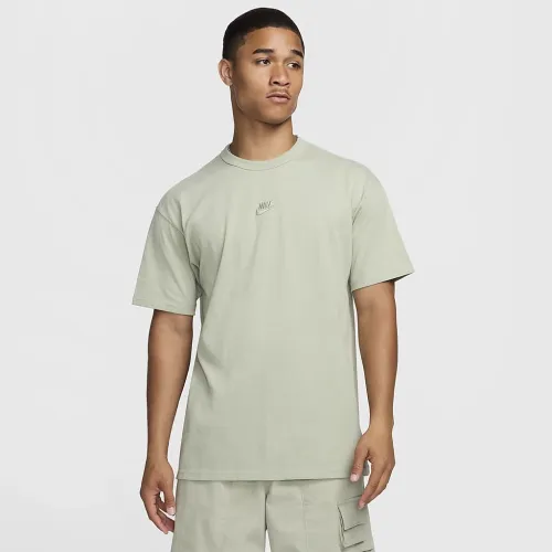 Nike Sportswear Premium Essentials чоловічі футболка колір зелений
