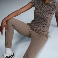 Nike Sportswear Chill Terry женская Slim С высокой Талией French Terry Sweatpants цвет коричневый