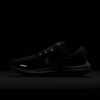 Nike Vomero 16 чоловічі Road Running Кросівки колір чорний