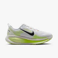 Nike Vomero 18 мужские Road Running Кроссовки (Extra Wide) цвет белый