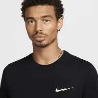 Nike Sportswear чоловічі футболка колір чорний