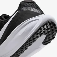 Nike Revolution 8 жіноча Road Running Кросівки (Extra Wide) колір чорний