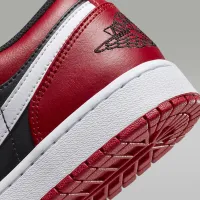 Nike Air Jordan 1 Low чоловічі Кросівки колір чорний