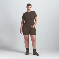 NikeSKIMS Matte женская Padded Baby футболка цвет коричневый