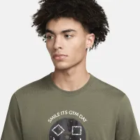 Nike чоловічі Fitness футболка колір зелений