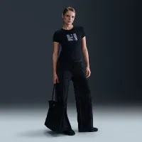 Nike Sportswear Chill Knit жіноча Slim Cropped футболка колір чорний