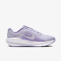 Nike Downshifter 13 женская Road Running Кроссовки (Extra Wide) цвет фиолетовый