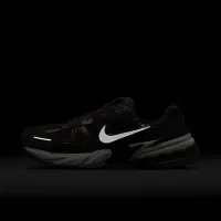 Nike V2K Run чоловічі Кросівки колір коричневий