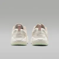 Nike Jordan CMFT Era жіноча Кросівки колір білий