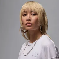Nike Jordan Flight Essentials жіноча оверсайз футболка колір білий