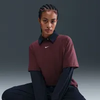 Nike Sportswear Essential жіноча футболка колір червоний