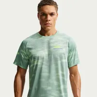 Nike Stride мужские Dri-FIT ADV Short-Sleeve Running Top цвет зеленый