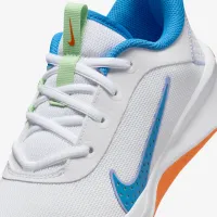 Nike Omni Multi-Court Big детские Indoor Court Кроссовки цвет белый