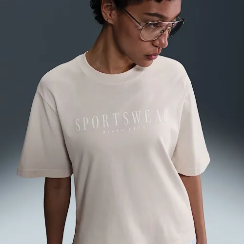 Nike Sportswear женская Boxy футболка цвет коричневый