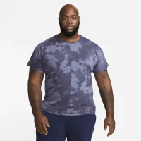 Nike Dri-FIT чоловічі Allover Print Short-Sleeve Yoga Top колір сірий