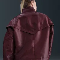 Nike Sportswear Windrunner женская Shine Куртка цвет красный