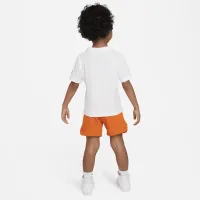 Nike Sportswear Create Your Own Adventure Toddler Polo and шорти комплект Orange