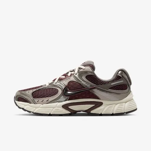 Nike V5 RNR женская Кроссовки цвет красный