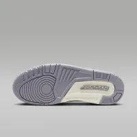 Nike Air Jordan 3 Retro жіноча Кросівки колір білий