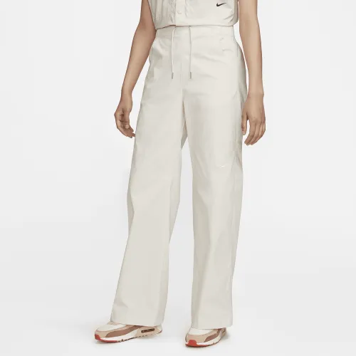 Nike Sportswear Essentials женская Woven High-Rise Pants цвет коричневый