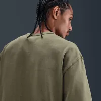 Nike Sportswear Premium Essentials мужские Long-Sleeve Pocket футболка цвет зеленый