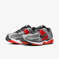 Nike Zoom Vomero 5 чоловічі Кросівки колір сірий