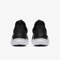 Nike Free TR 8 жіноча для тренування Кросівки колір чорний