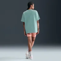 Nike Sportswear женская Loose Short-Sleeve Graphic футболка цвет зеленый