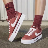 Nike Court Legacy Lift женская Кроссовки цвет красный